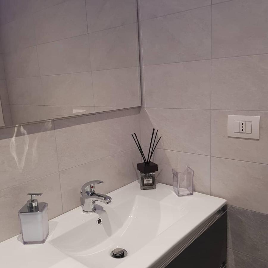 2B Fifteen Floor Suite Napoli Exterior foto